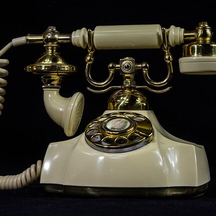 Når telefonen ringer: Sådan bruger du nettet til at finde afsenderen